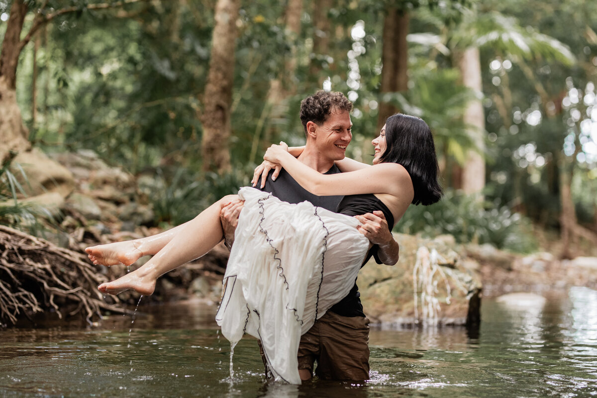 creek couple session