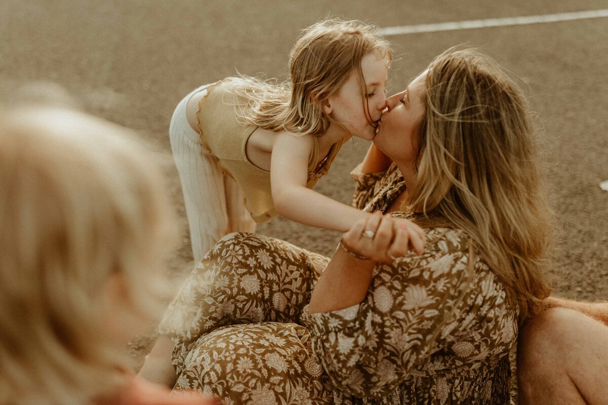 emmawandphotography_bundneena_kurnell_motherhood_sutherlandshirephotographer_cronullaphotographer_motherhood_sydneymotherhoodphotographer_royalnationalpark_familyphotographer_sutherlandshirefamilyphotographer_cronullafamilyphotographer_beachshoot_beachfamilysession_vanlife_urbanfamilyphotographer