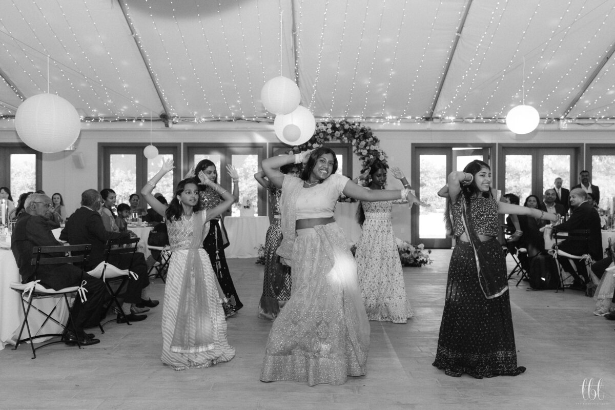 FayeFernCreative-CalamigosRanch-Wedding-Pavilion-Reception-AM-42