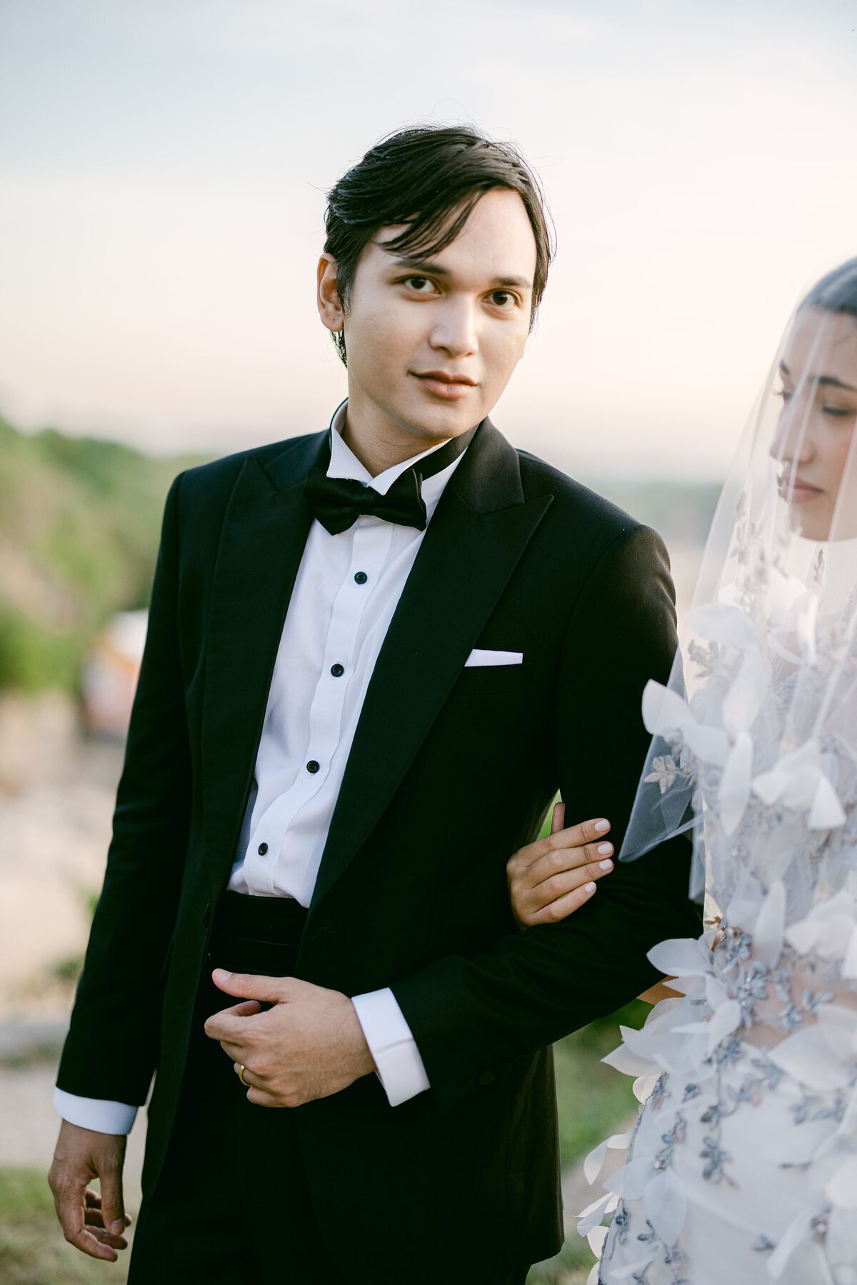 503Bali Bright Balangan Cliff Wedding Photography