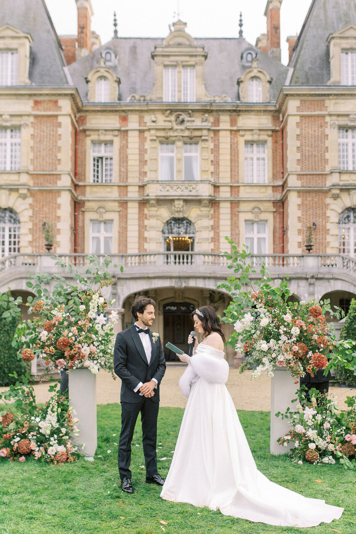 Maïlys Fortune Photography Husband Wife Wedding Weddings Photography France Switzerland Italy Timeless Dreamy Imagery Bilingual French English Destination Weddings Destination Wedding Provence French Riviera Paris Lake Como Tuscany92