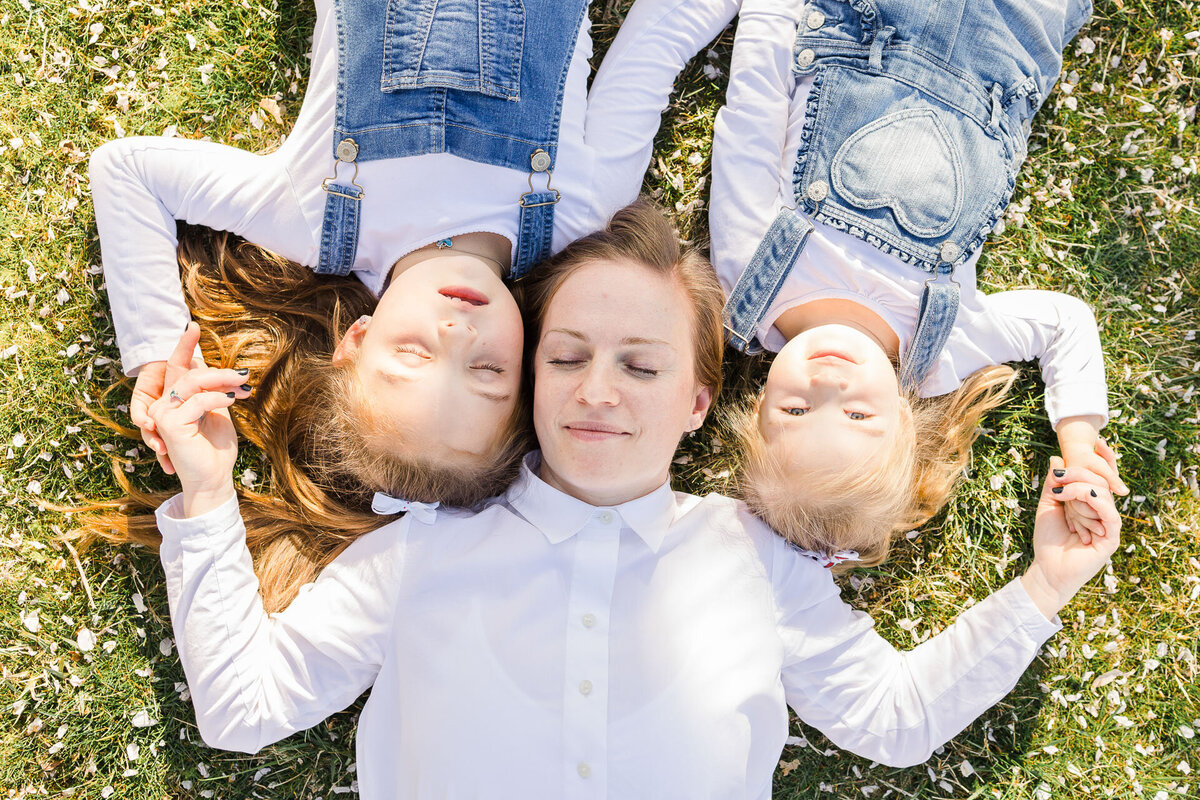 family-photography-mother-children-girls-supreme-court-80