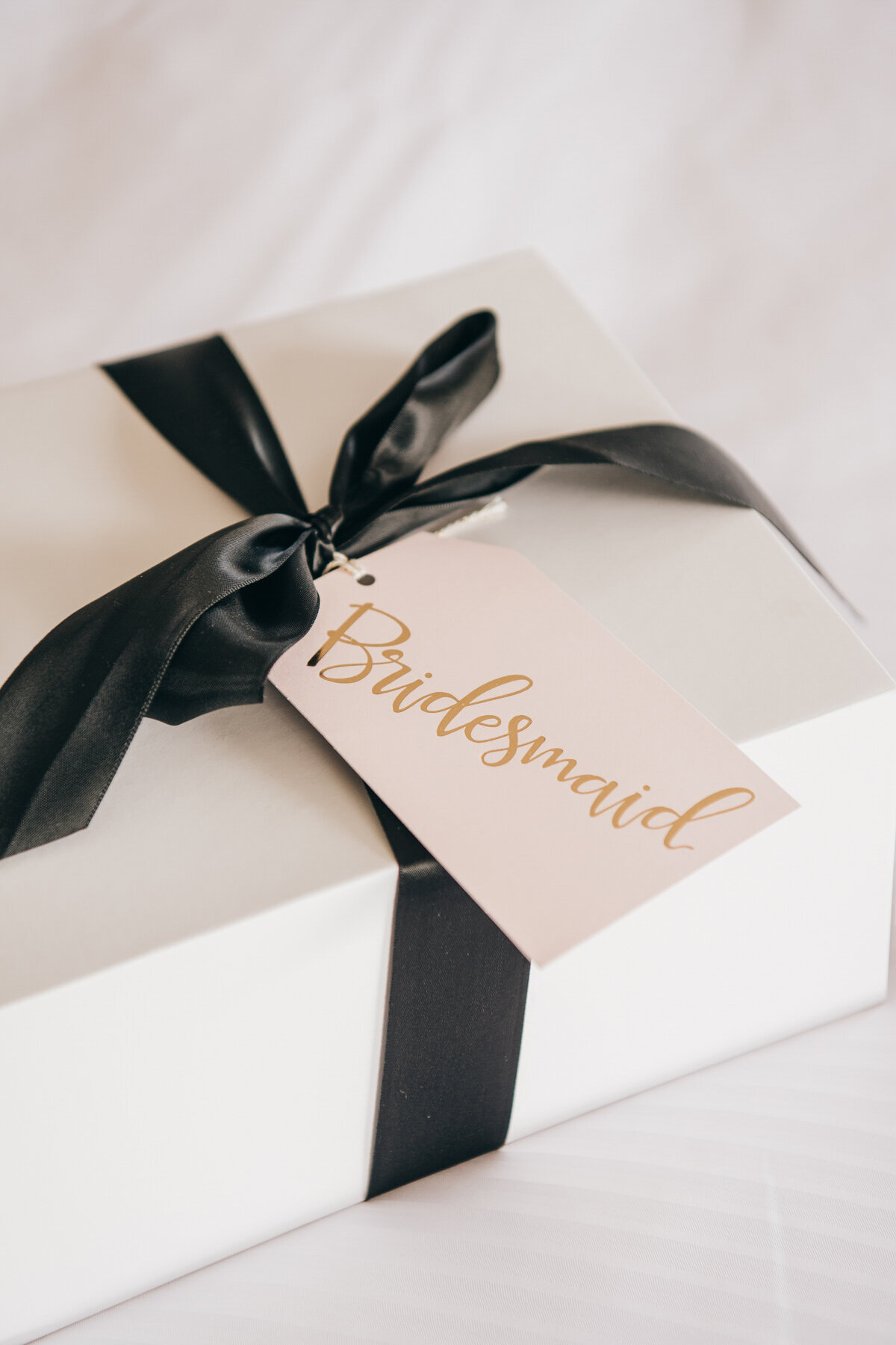 Chic bridesmaid gift box photographed by Nova Markina