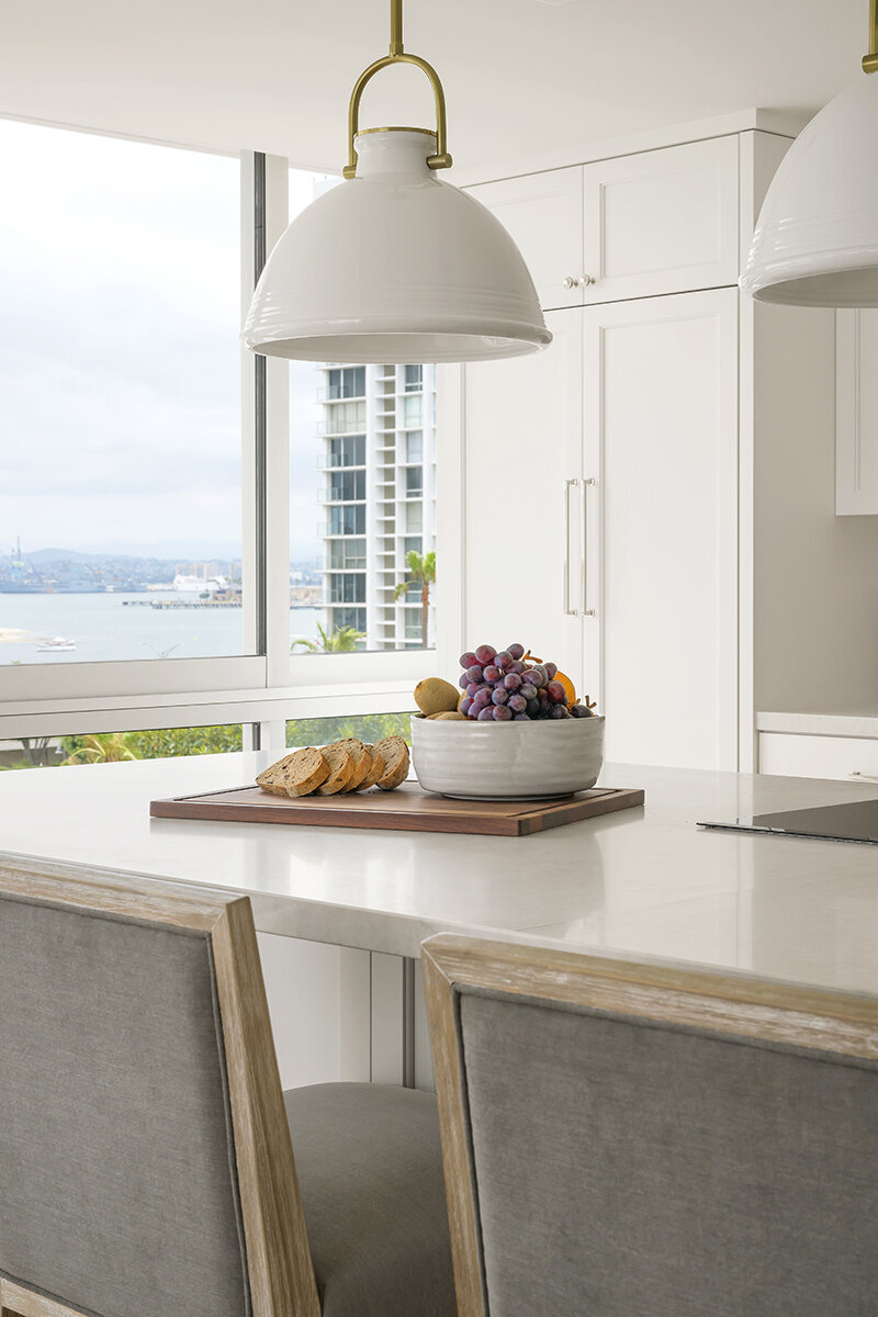 white-kitchen-pendant