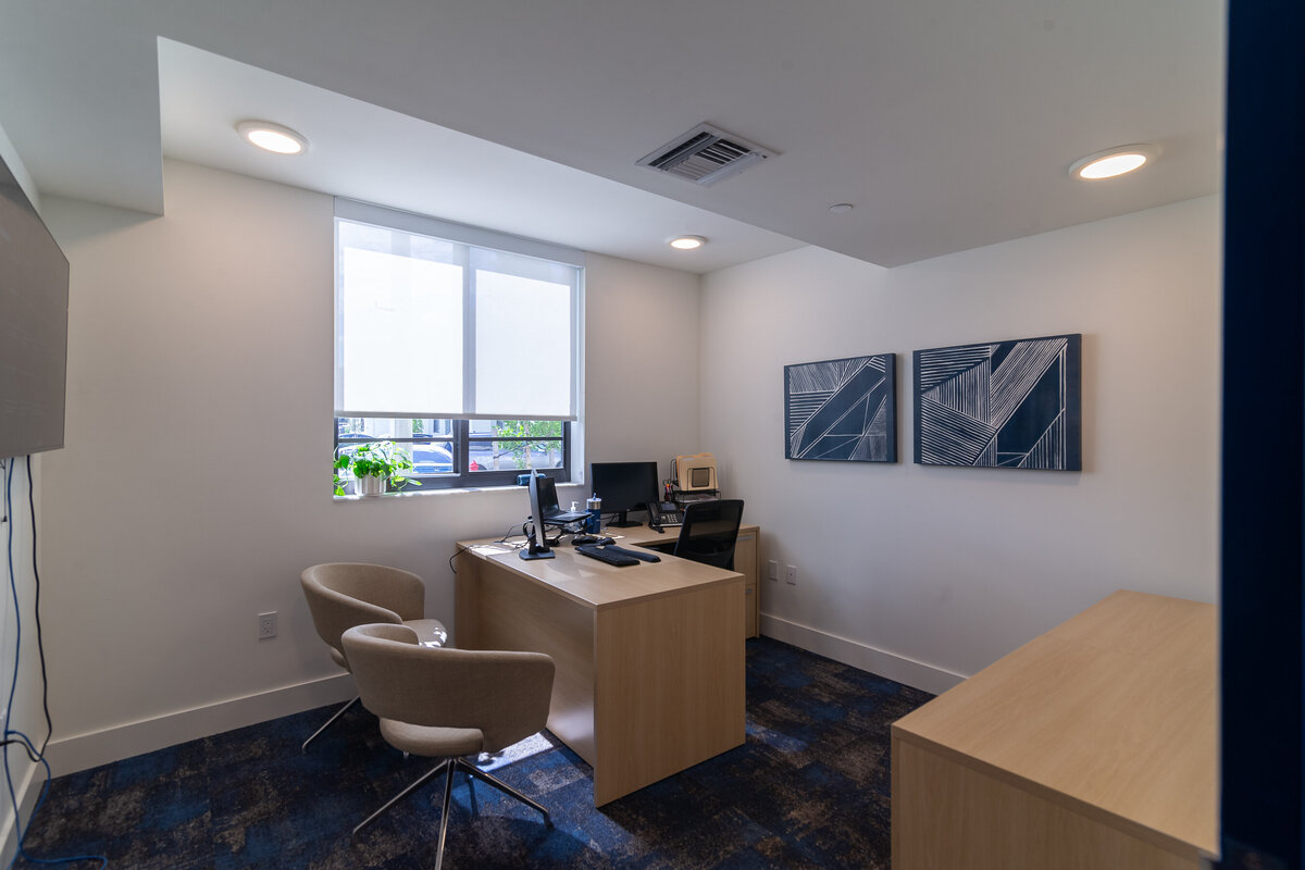 062524BERKELYPALMBEACH-128