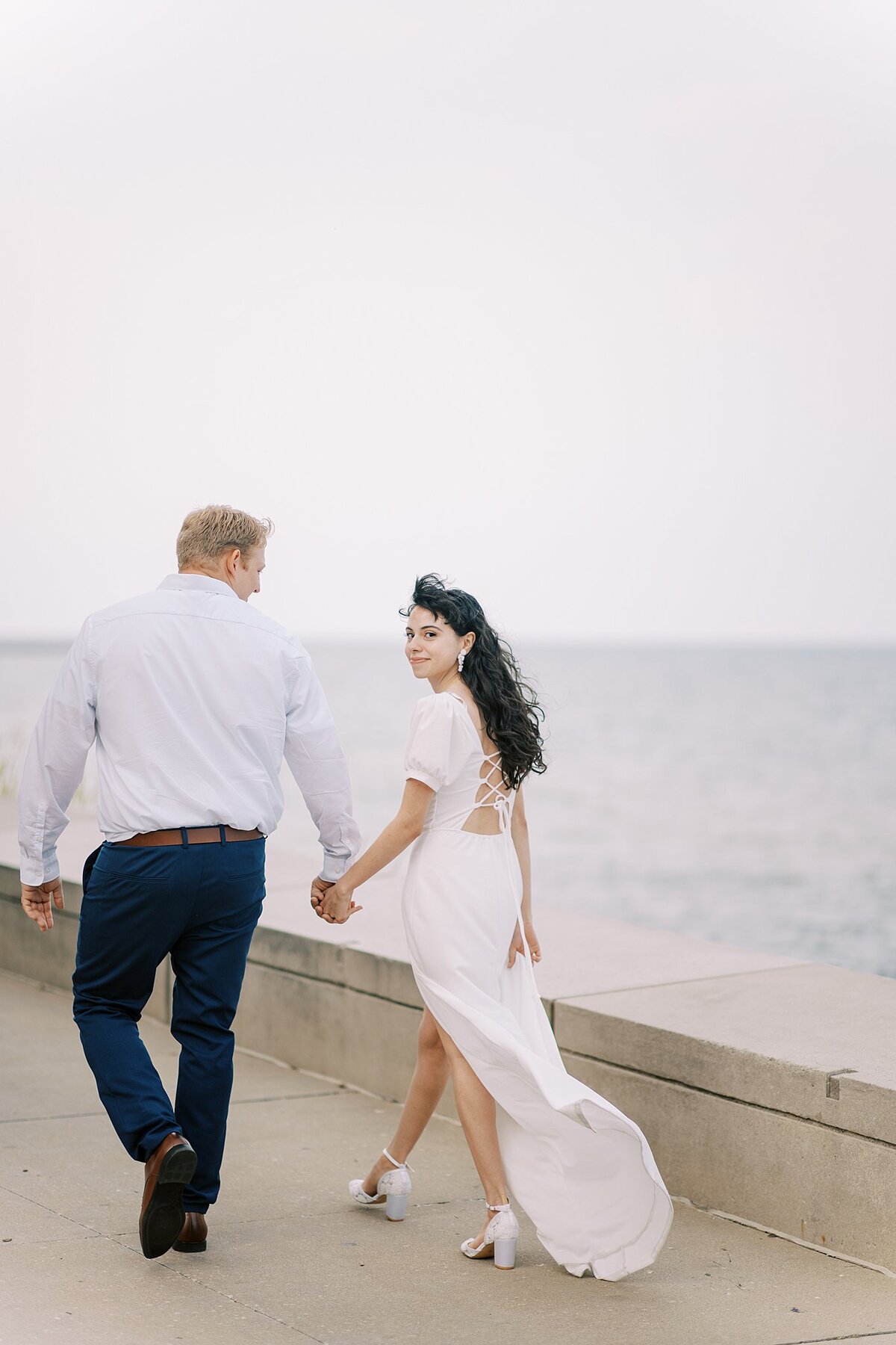 Chicago-Illinois-Catholic-Wedding-Photographer-North-Avenue-Beach-Engagement-Photos-_0006