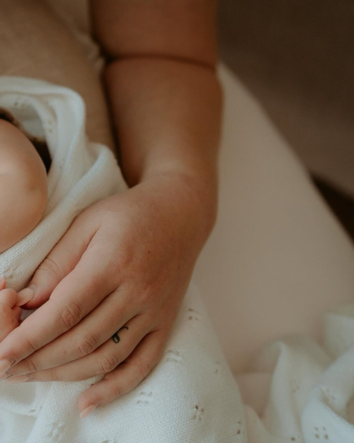 love-gem-photography-newborn-albury-wodonga (2)