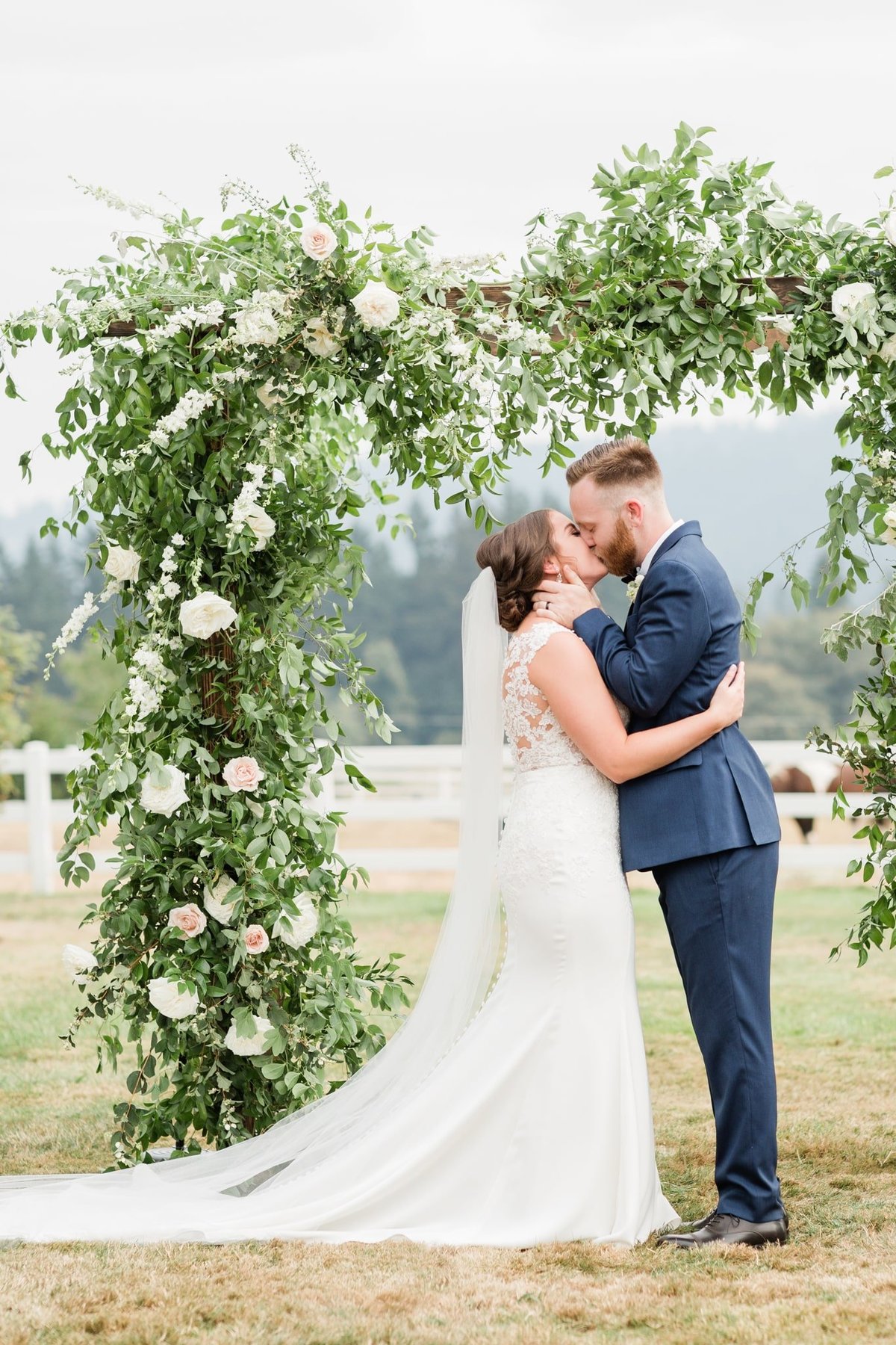 Barn-Kestrel-Wedding-13-min