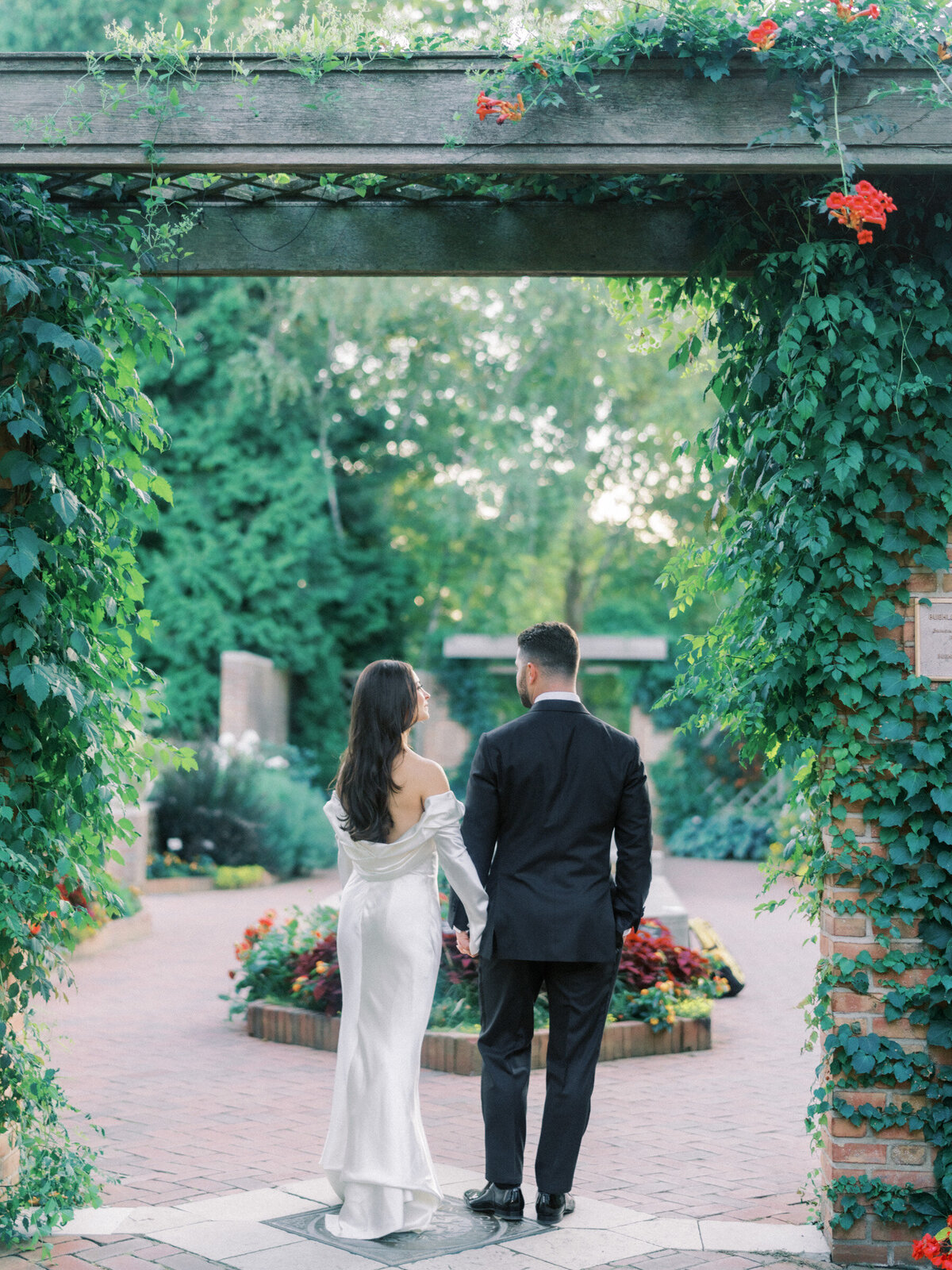 Summer Chicago Botanic Gardens Wedding Highlights | Amarachi Ikeji Photography 16