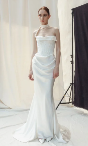 uploads-1746213263474-Eva1