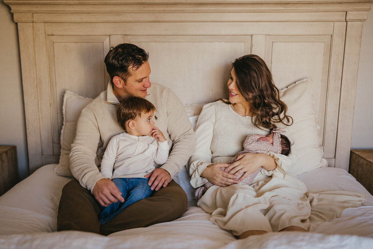 moments-and-mountains-photo-video-family-portraits-pictures-olympia-tacoma-lacey-chehalis-newborn-family-photographer-EV (9 of 84)