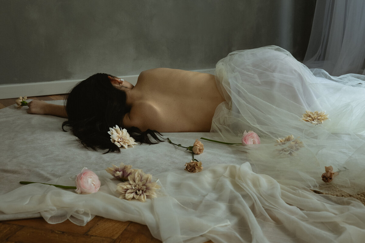 intimatebridal_margaretirisphotography-26