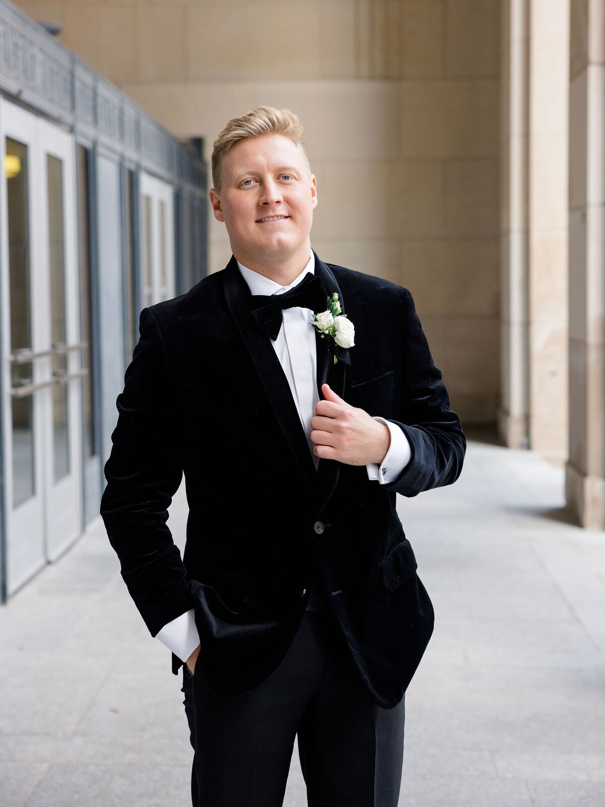 grand rapids wedding photographer