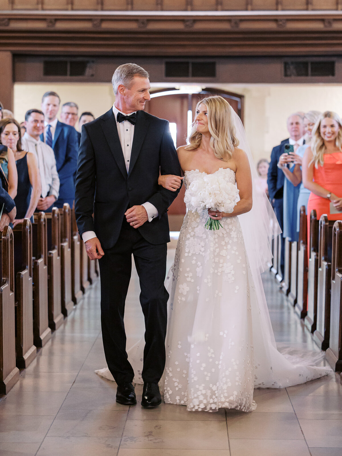 bellerieve-country-club-wedding-075
