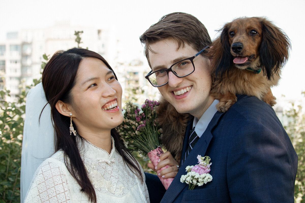 Seattle-courthouse-elopement-timeless-wedding-jennifer-moreno-photography-Washington