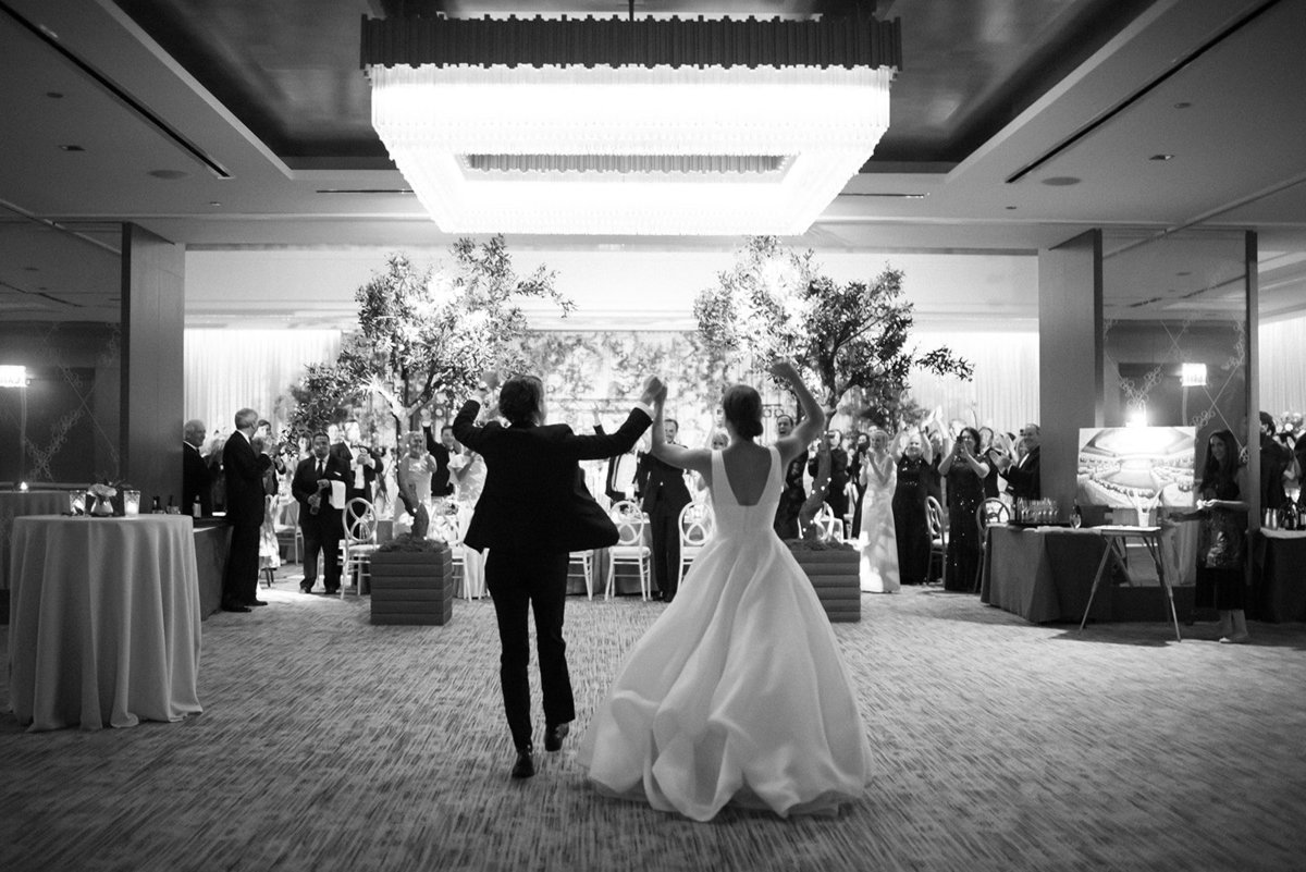 Best Chicago Luxury Wedding Planner LK Events Ritz Carlton Chicago Averyhouse Photography Spring Wedding