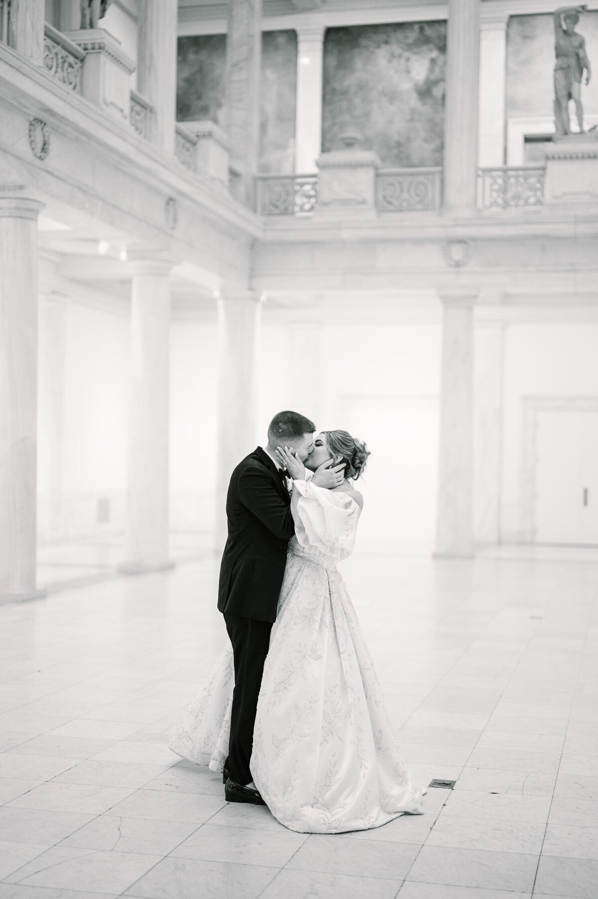 1-heinz-chapel-carnegie-museum-0070