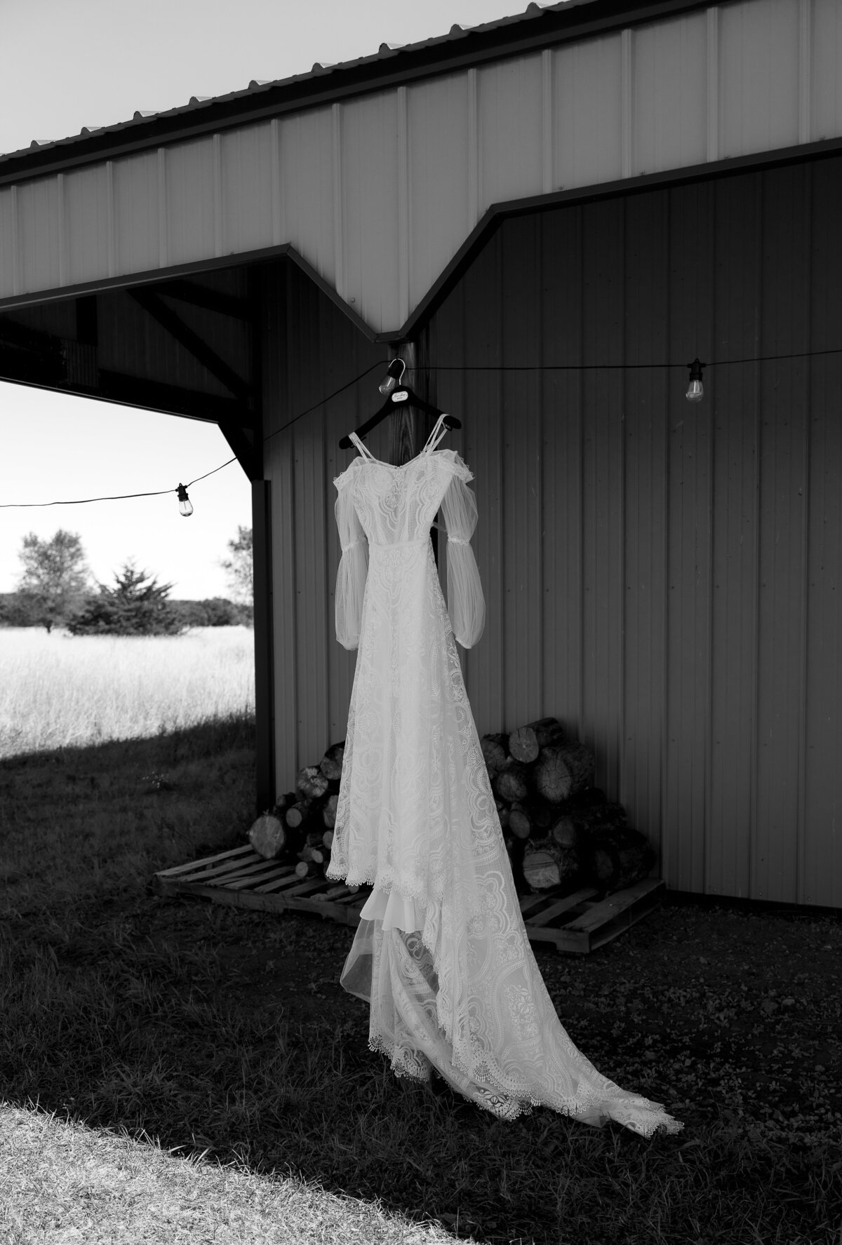 documentary-true-to-tone-midwest-wedding-photographer
