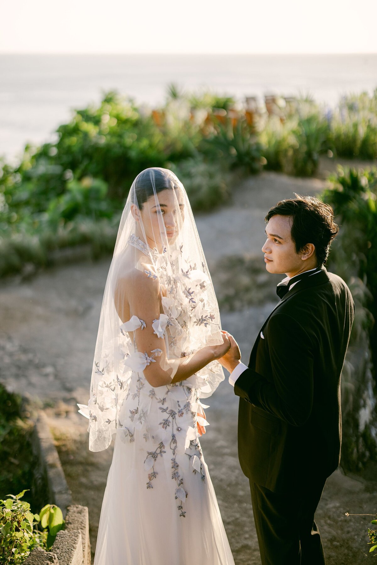 422Bali Bright Balangan Cliff Wedding Photography