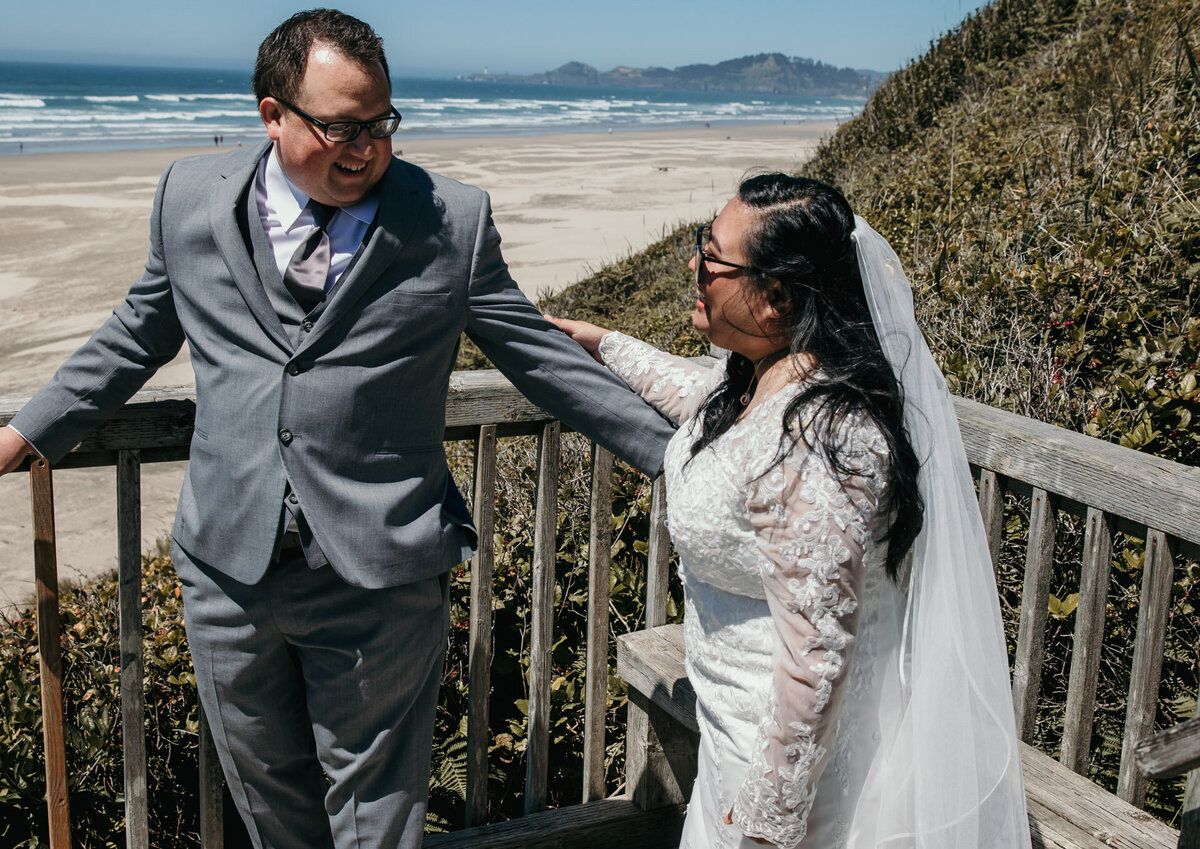 Ashes Photography Oregon Coast Wedding-22