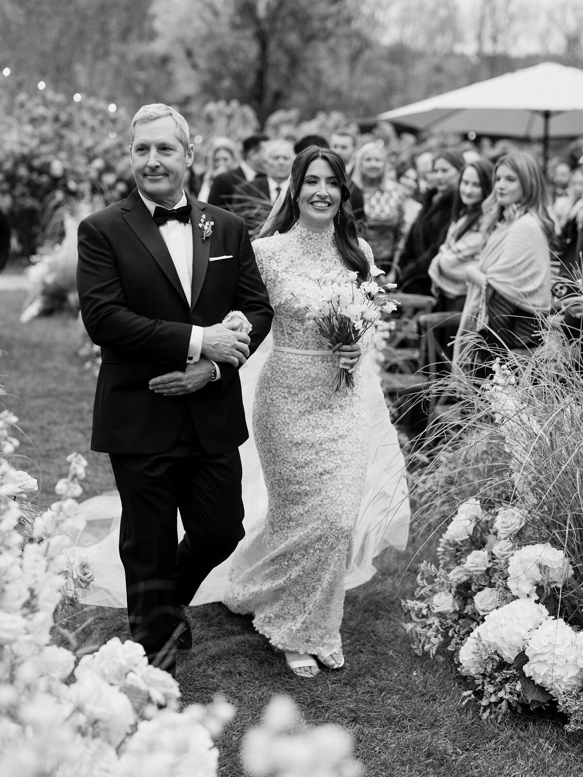 luxury-fall-wedding-valley-inn-ny