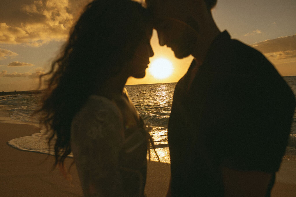 HAWAII-OAHU-ENGAGEMENTPHOTOS-CAMIPHOTOCO-DESTINATION-PHOTOGRAPHER-413 (1)