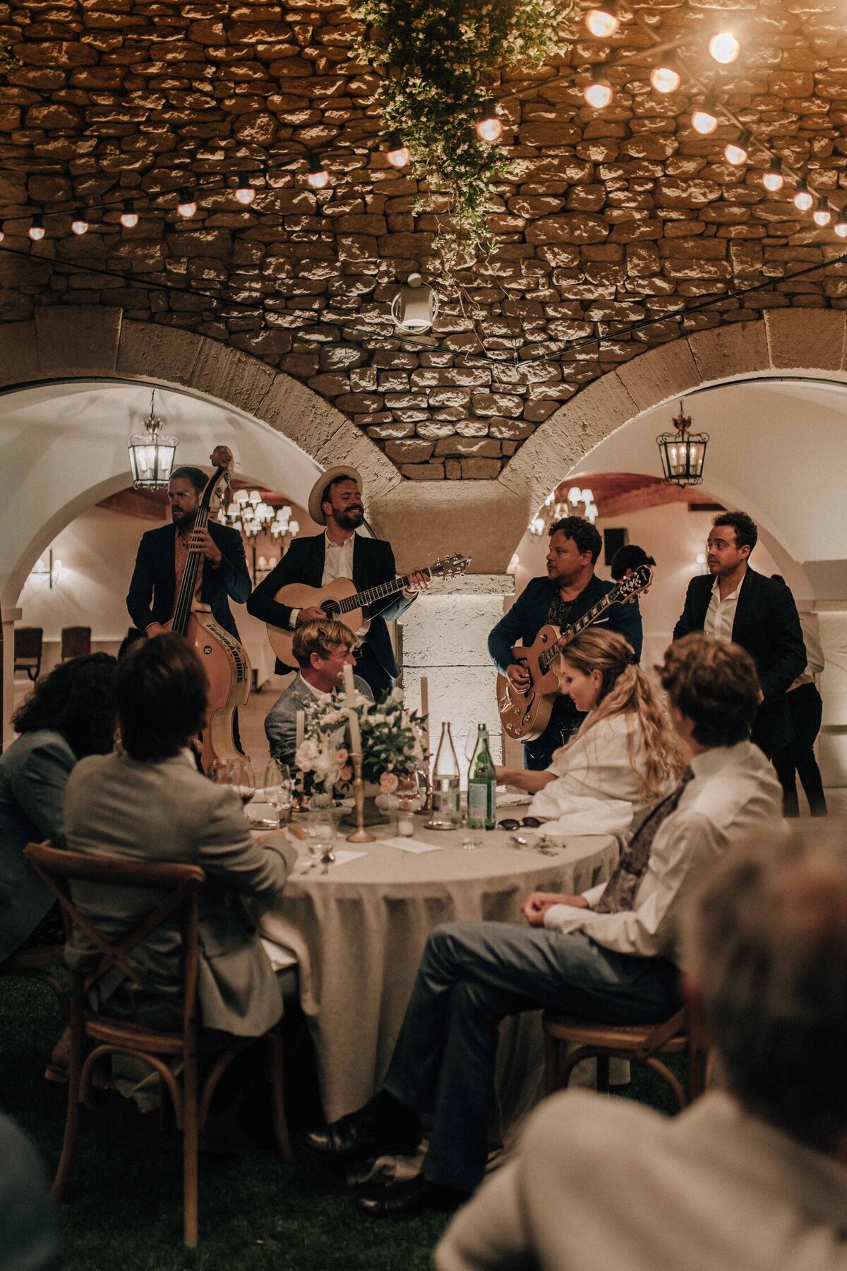 225_Bastide_de_Gordes_Luxury_Wedding_Photographer (227 von 263)