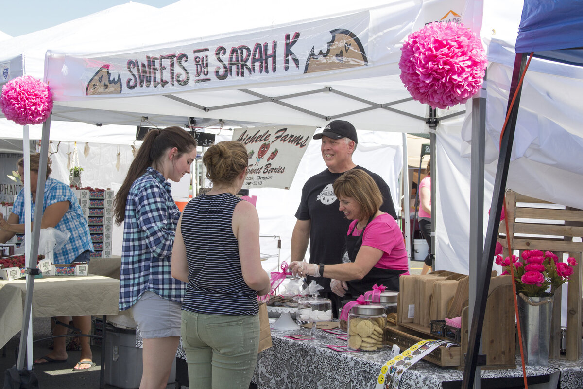 Sweets-By-SarahK-Gallery-Market-Customers-3