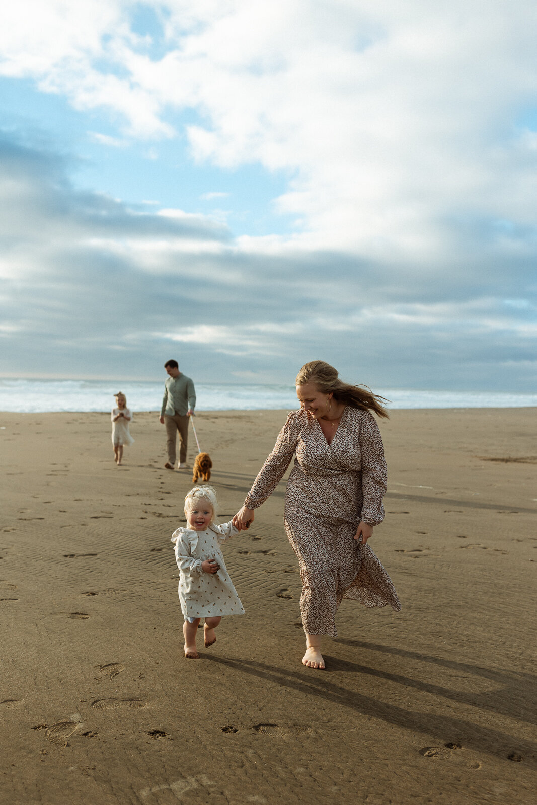 skyler-maire-photography-ocean-beach-family-photos-17