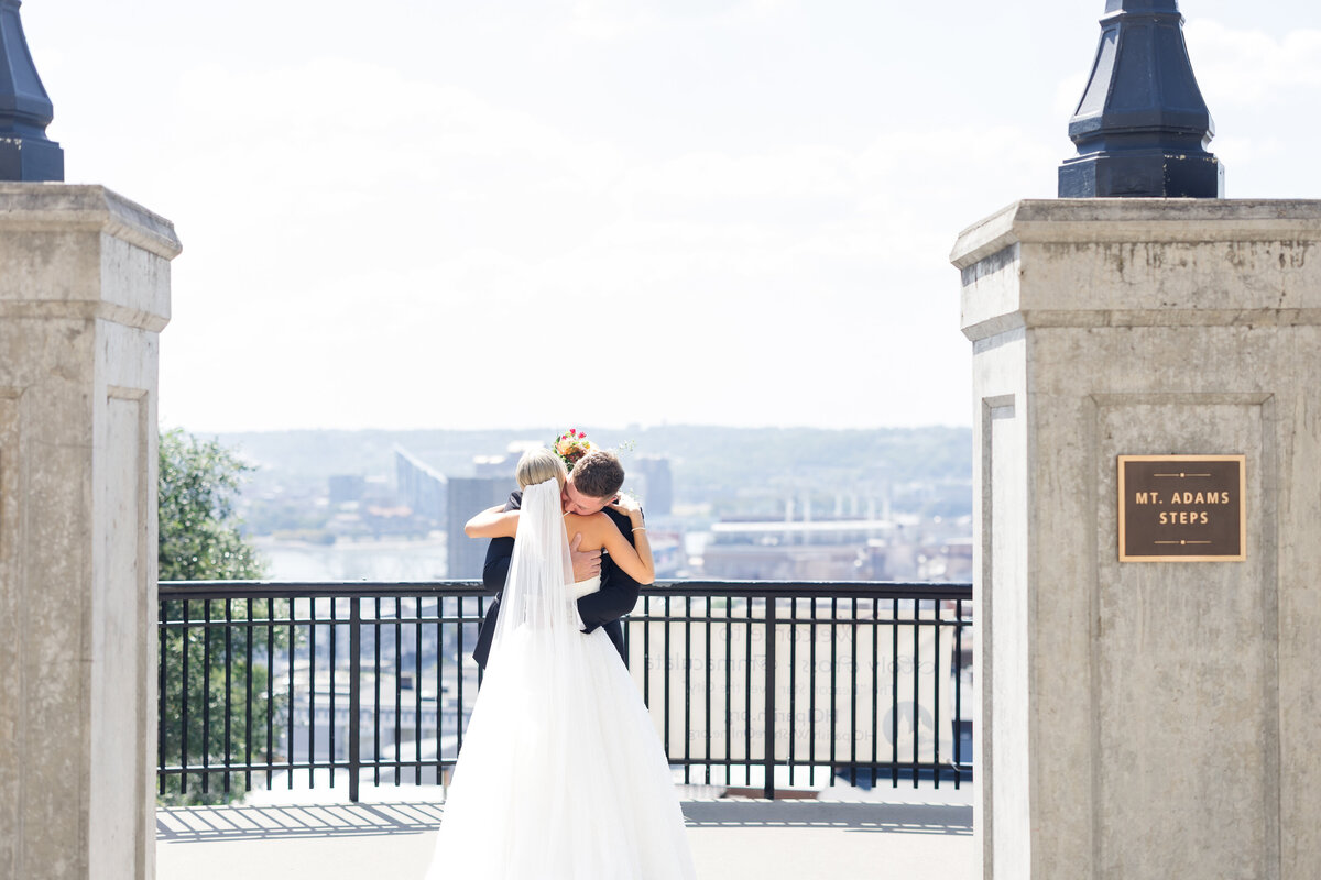 kasia-sickau-wedding-photographer-grace-alex-monastery-event-center-cincinnati-ohio1N1A0417