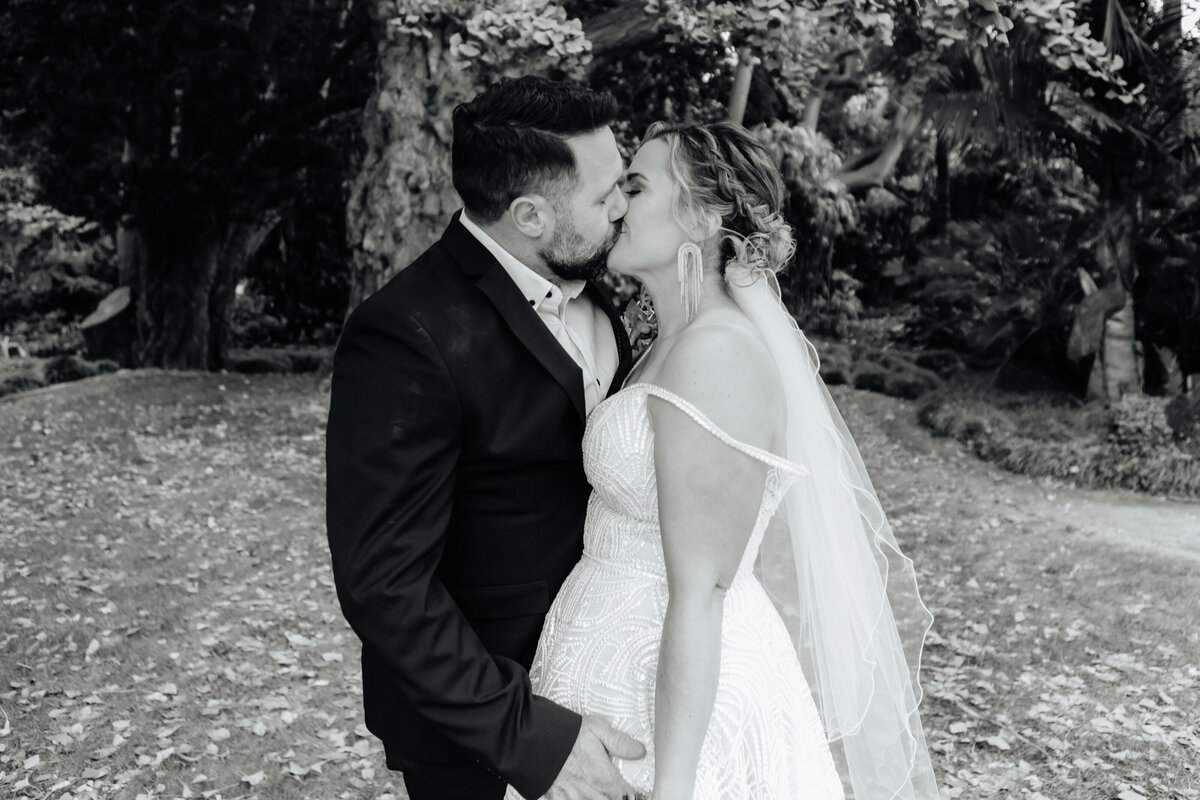 CEREMONY-COUPLE-529