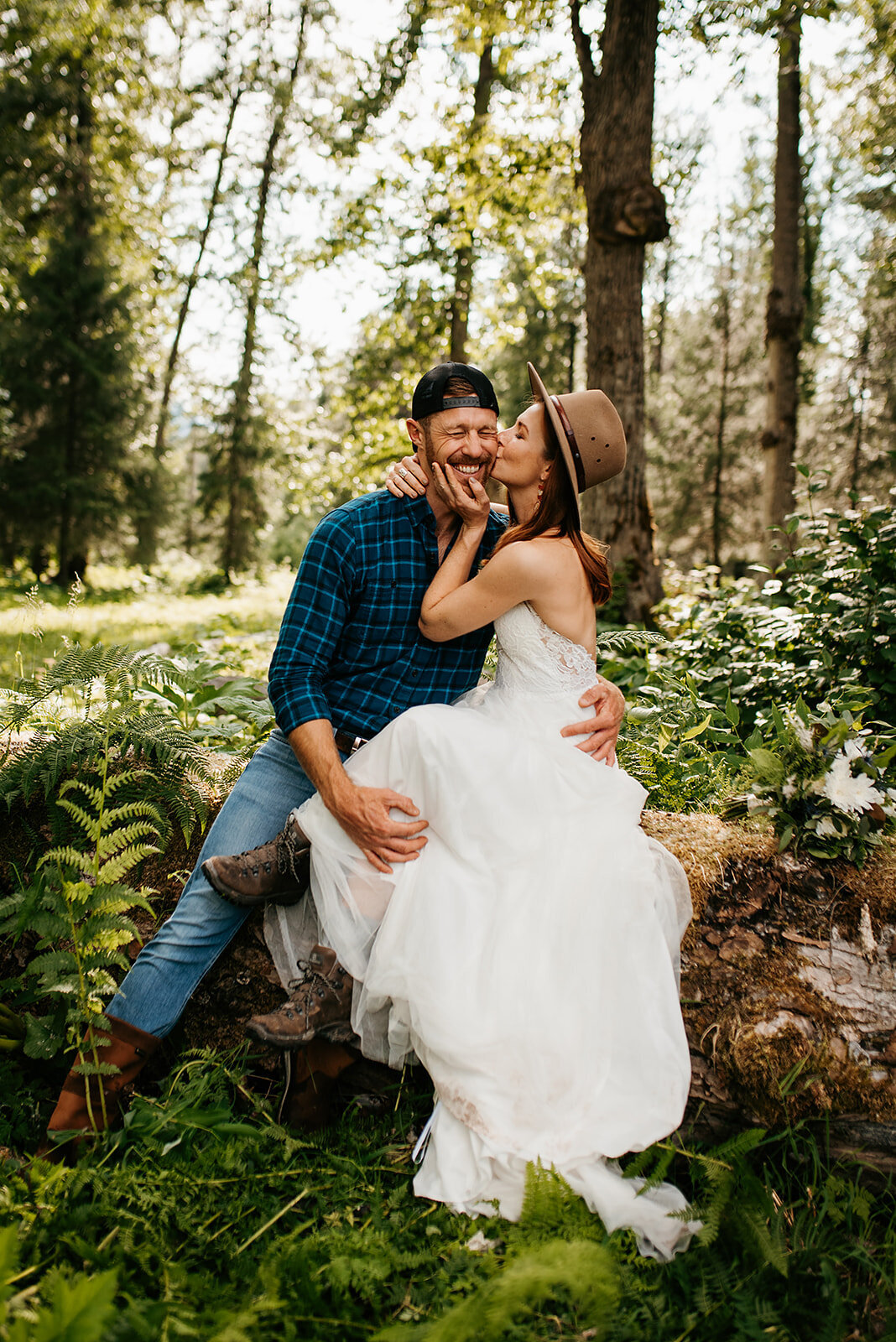 Nina+Chris_Girdwood-Elopement-Forest_EmeliaKPhotography-16_websize