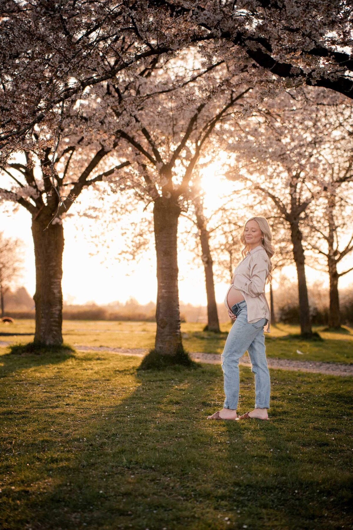 Maternity-Photoshoot-Munich-Hoechsmann-Photography