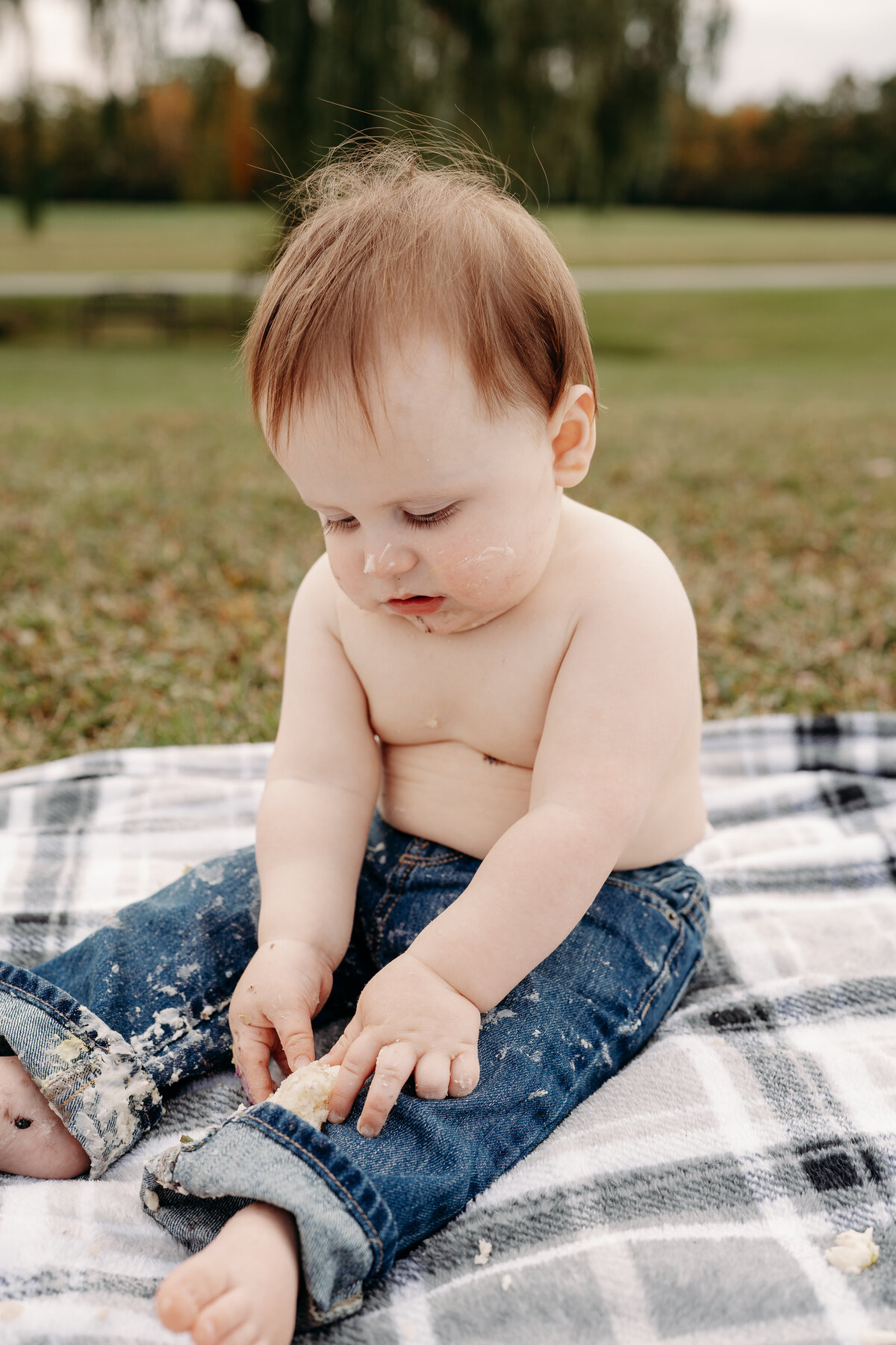 Leo-First-Birthday-Cake-Smash-Milestone-Santana-Block-Photography-Clinton-New-York-117