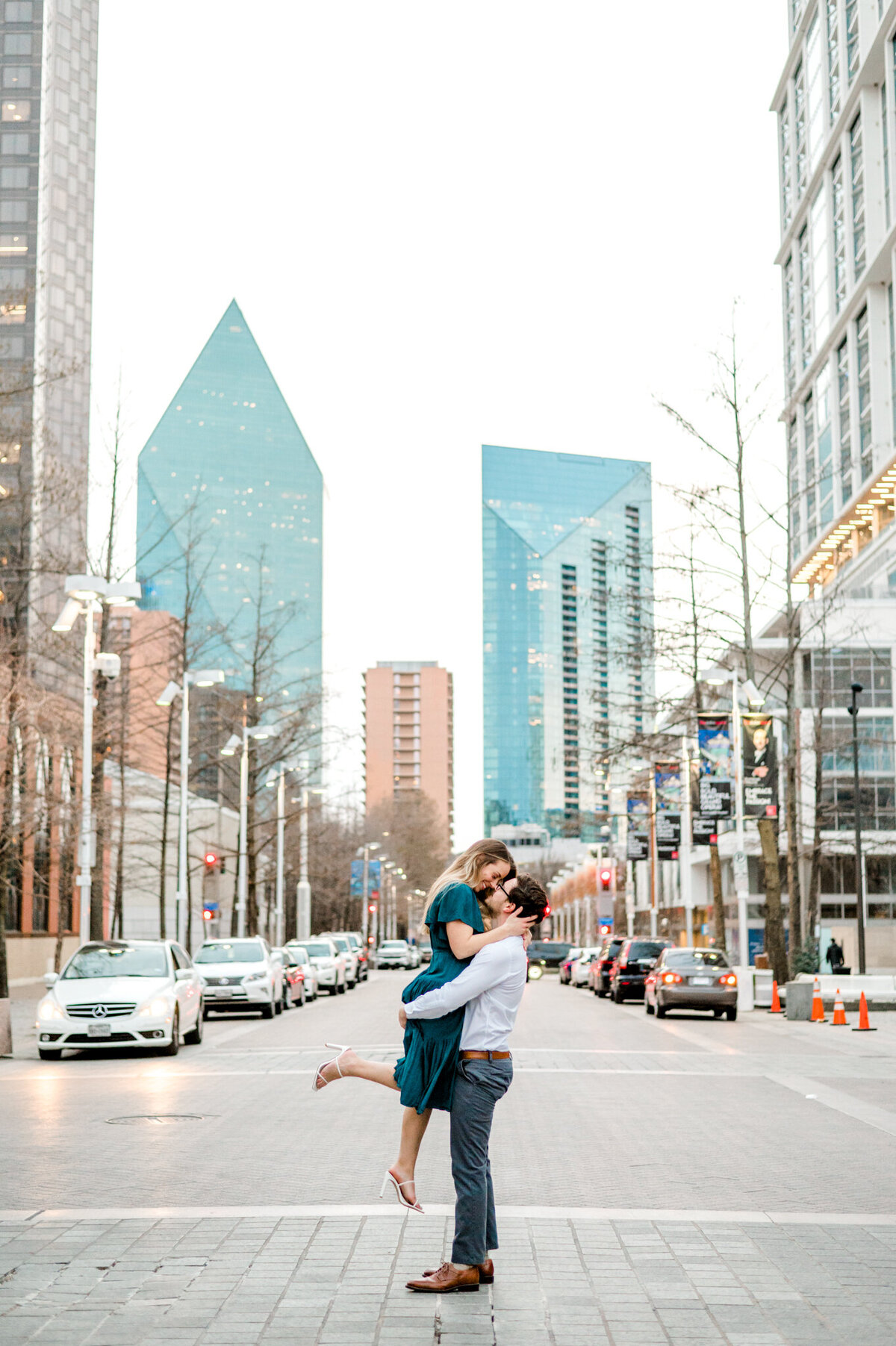 abolinphoto-abby-ryan-downtown-dallas-engagement-session-192