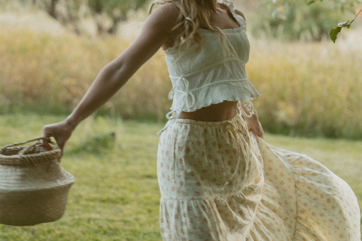 tanya-davids-photo-film-documentary-idaho-utah-oregon-washington-colorado-wedding-elopement-portrait-photographer-intention-session-apple-orchard-83