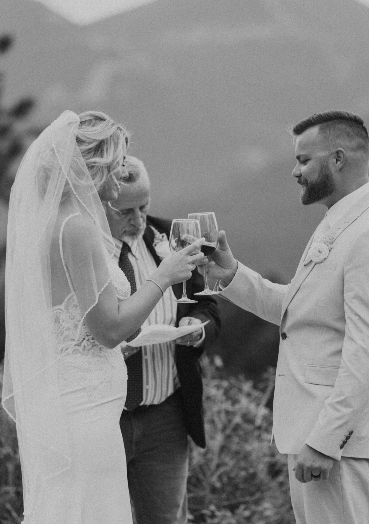 bride and groom ceremony