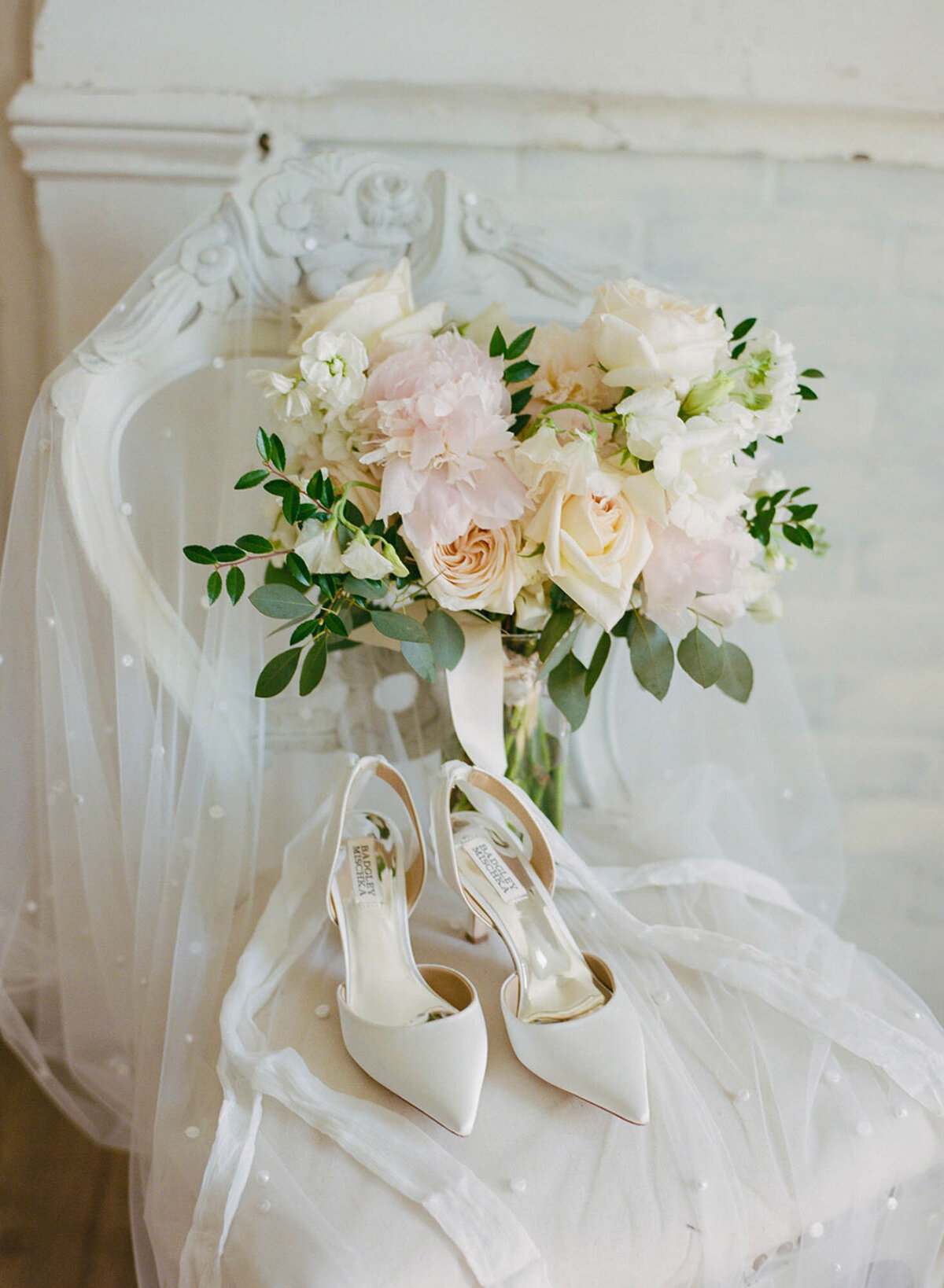 Lauren and Dylan's luxury wedding at Milicevic Family Vineyards