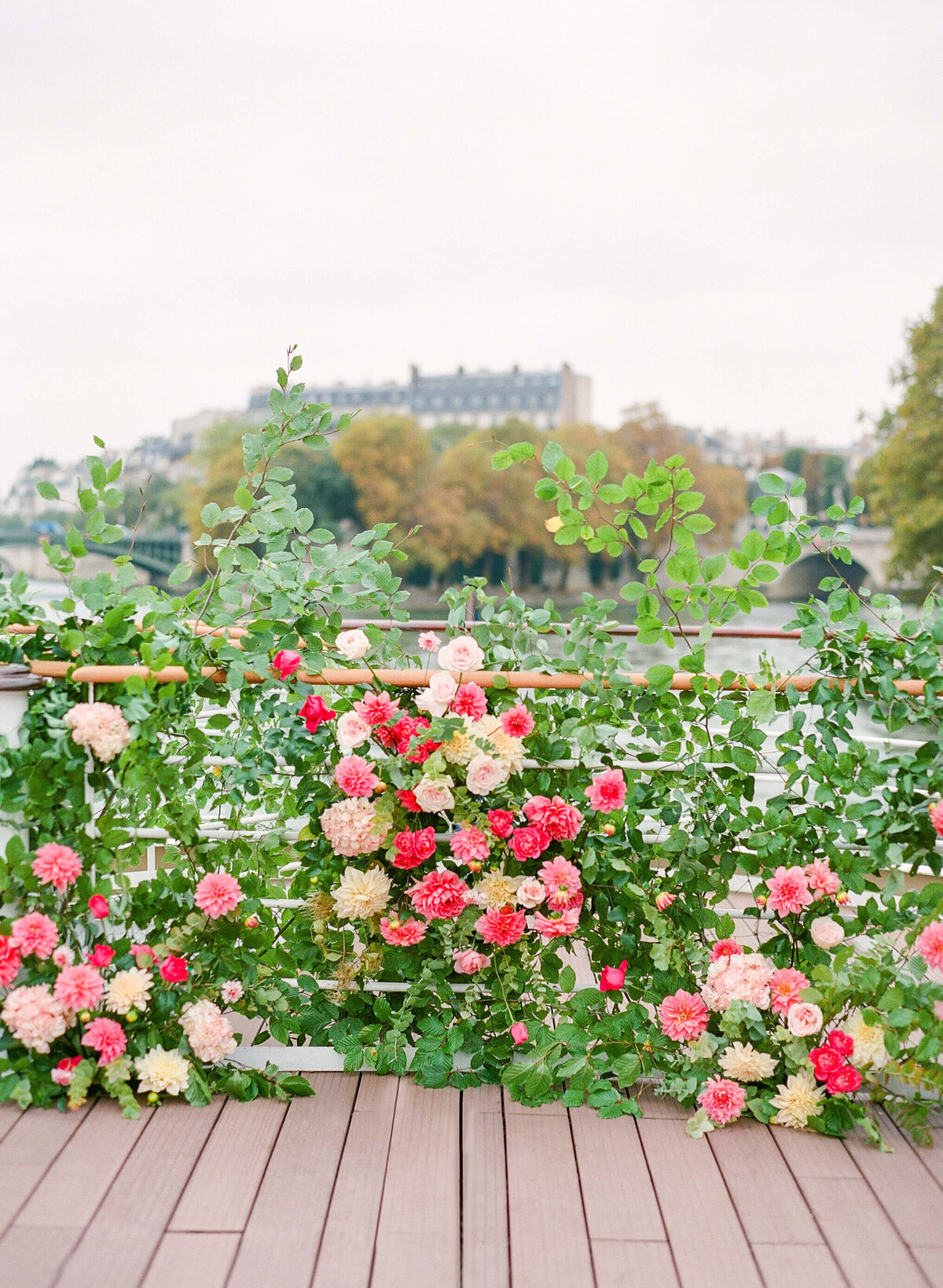 Paris-wedding-seine-river-Floraison13