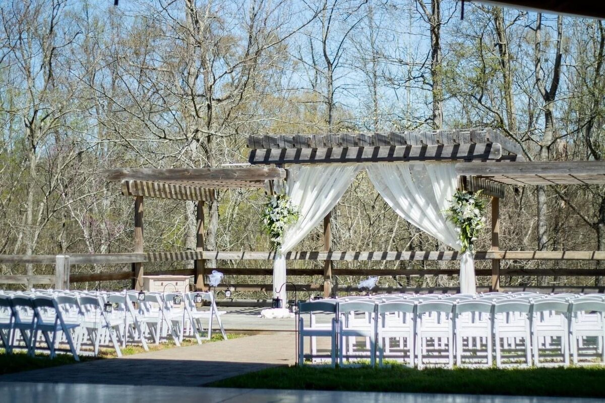 The Outdoor Pergola for Wedding Ceremonies