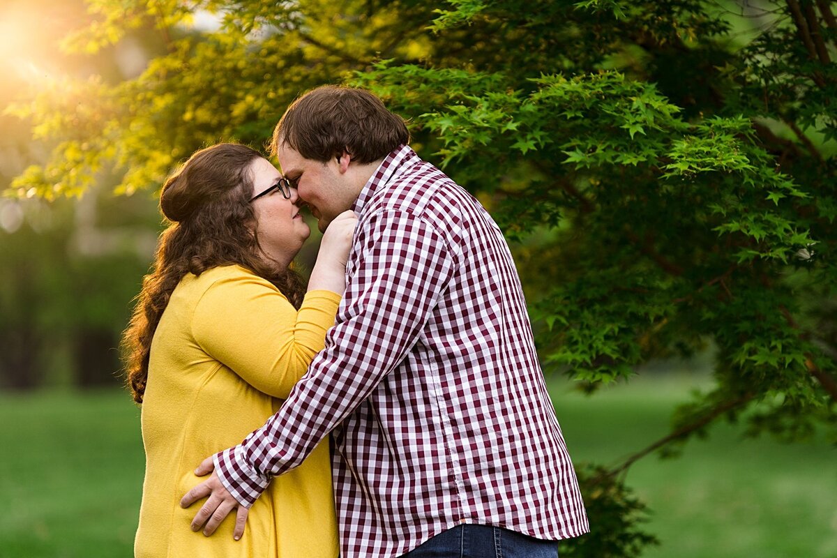 Loose Park Engagement Photos- KC Engagement Photographer-Emily-Lynn-Photography_0002