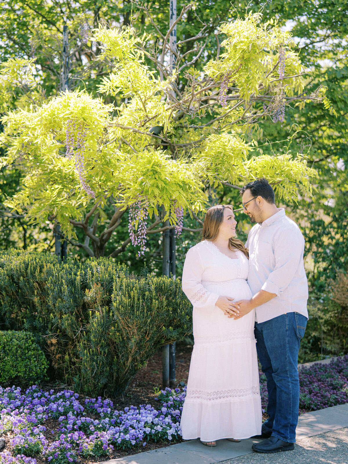 08 Dallas Arboretum Maternity Family Session Kate Panza Photography Kim and Nic