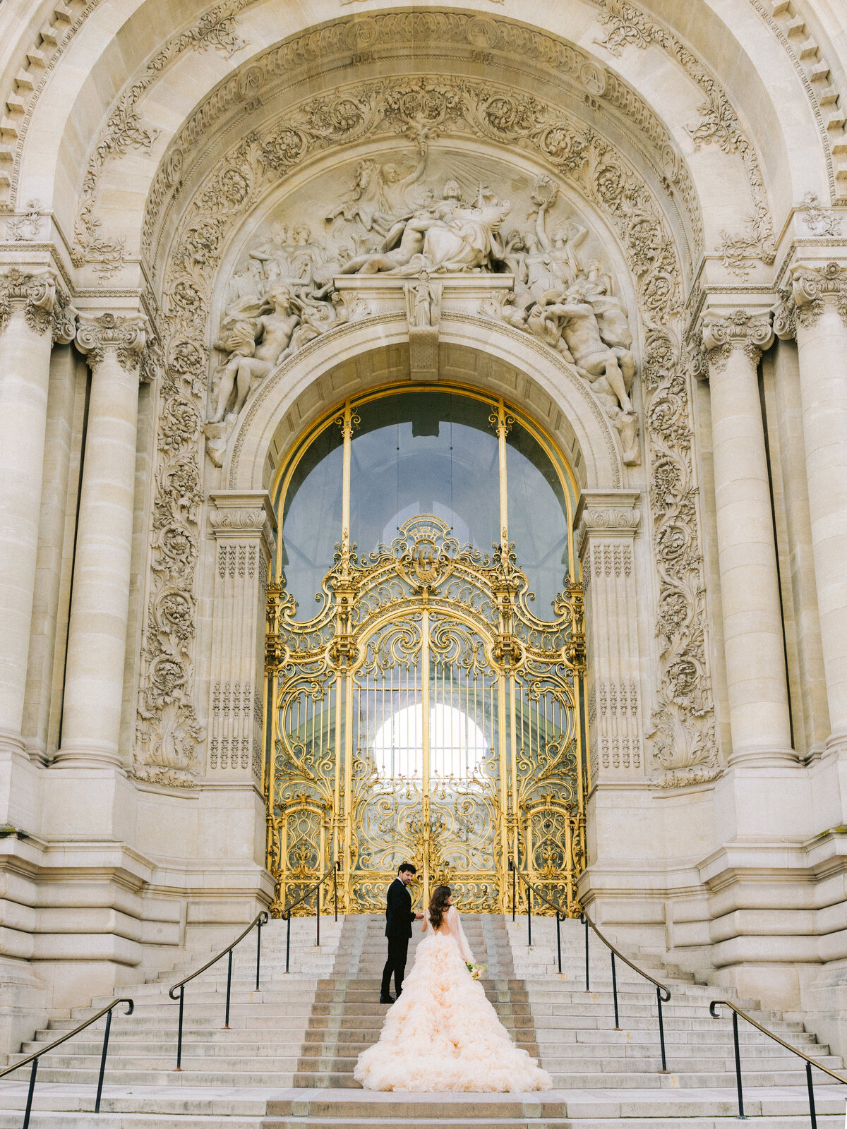 Le Petite Museum Wedding Paris France - Hunter Hennes Photography_0002