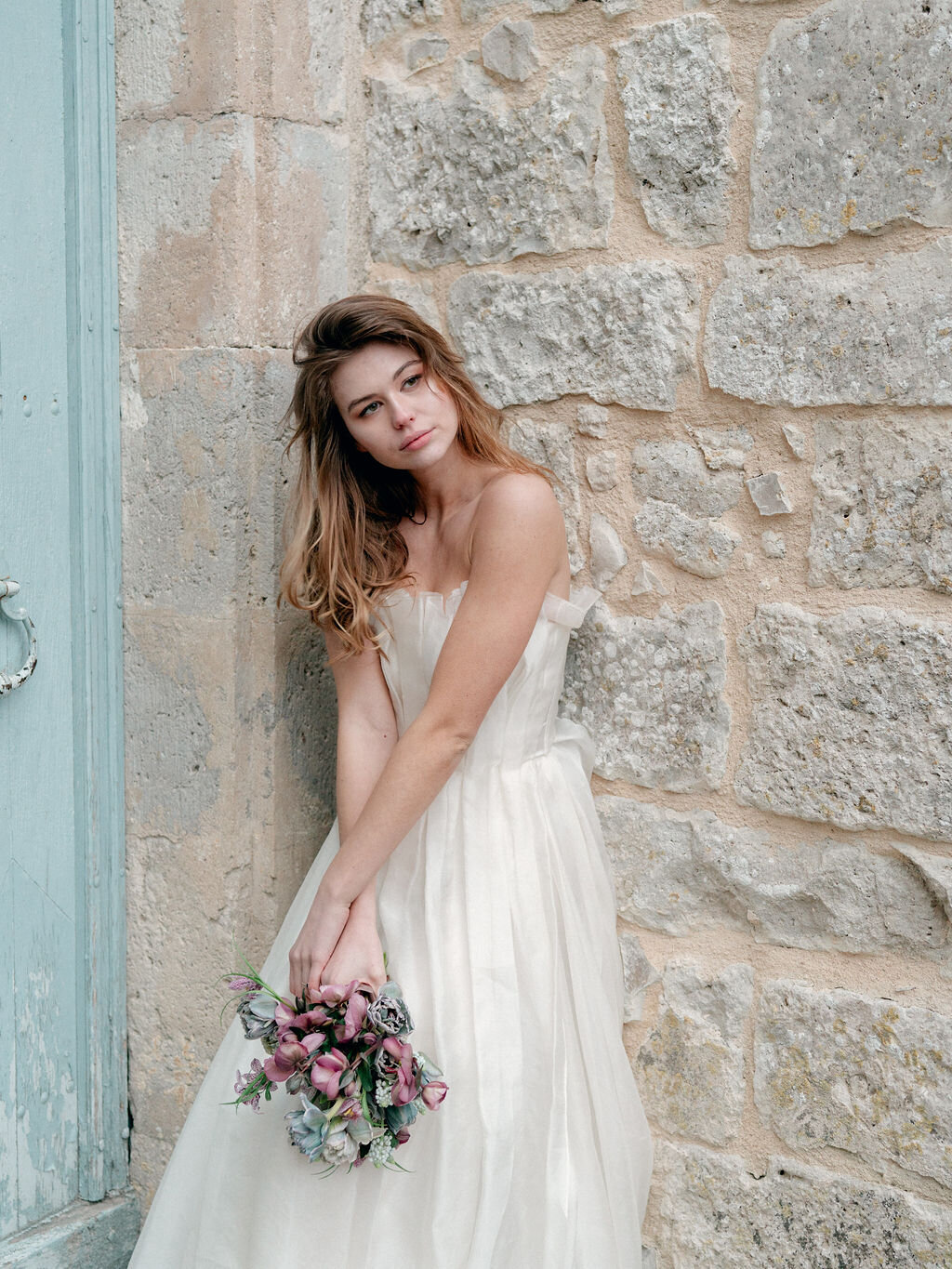 06-french-chateau-muted-pastel-floral-wedding