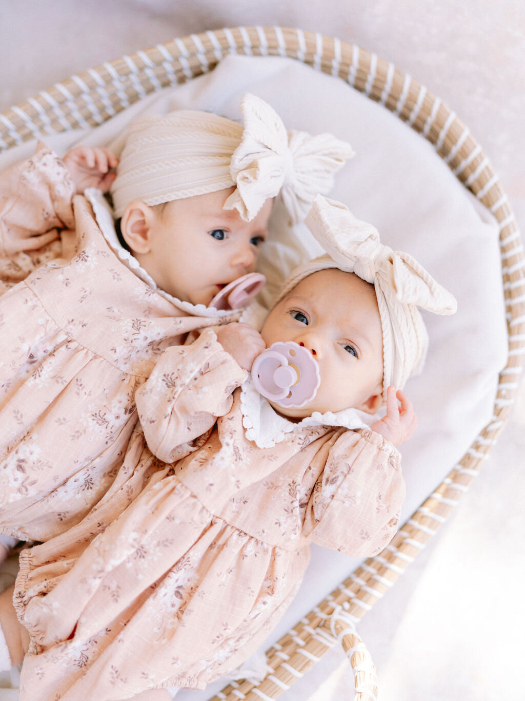 NikkiSanterre_TheHeirloomMotherhood_VirginiaFineArtFilmNewbornPhotographer_Bethany-31
