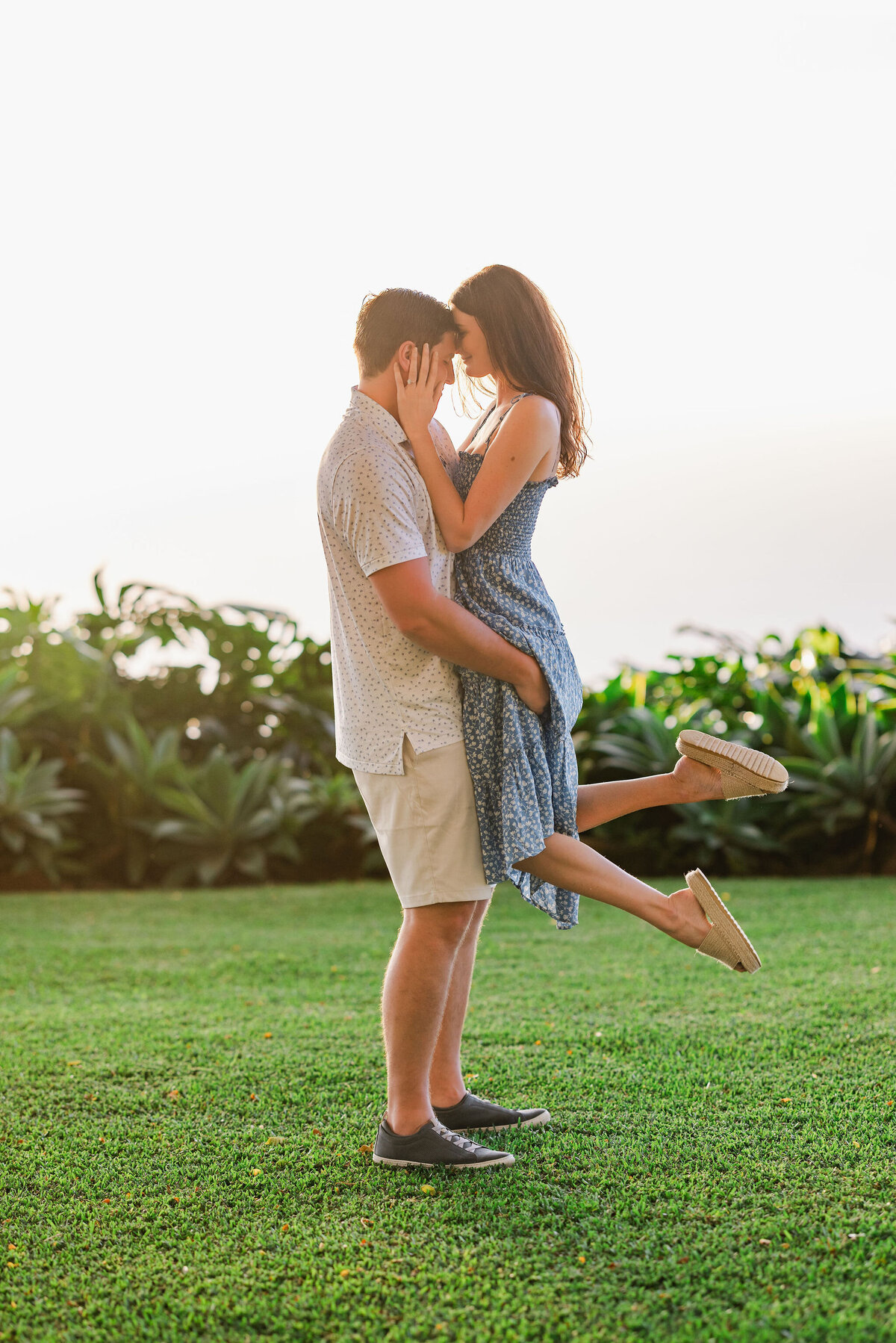 Hawaii-Engagement-Photos-Holualoa-Inn (75)