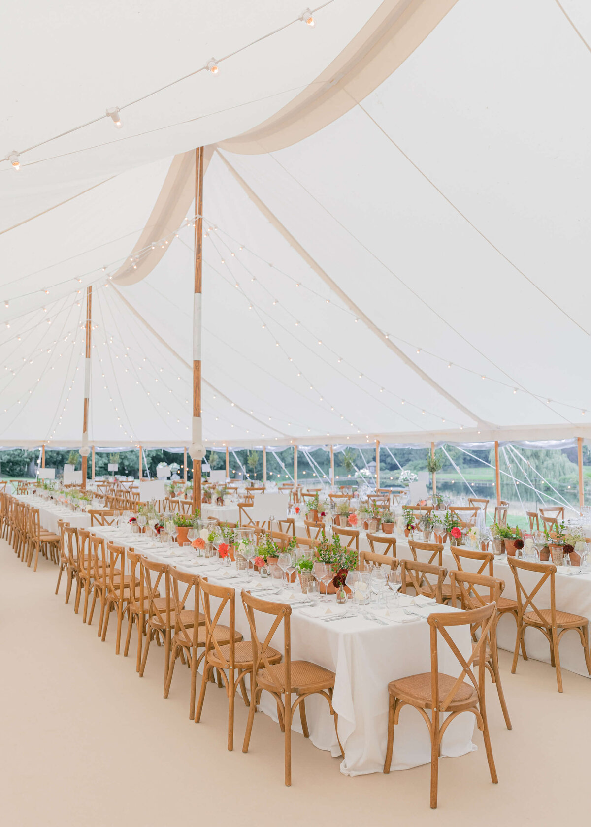 chloe-winstanley-weddings-sailcloth-tent-italian-tablesapce