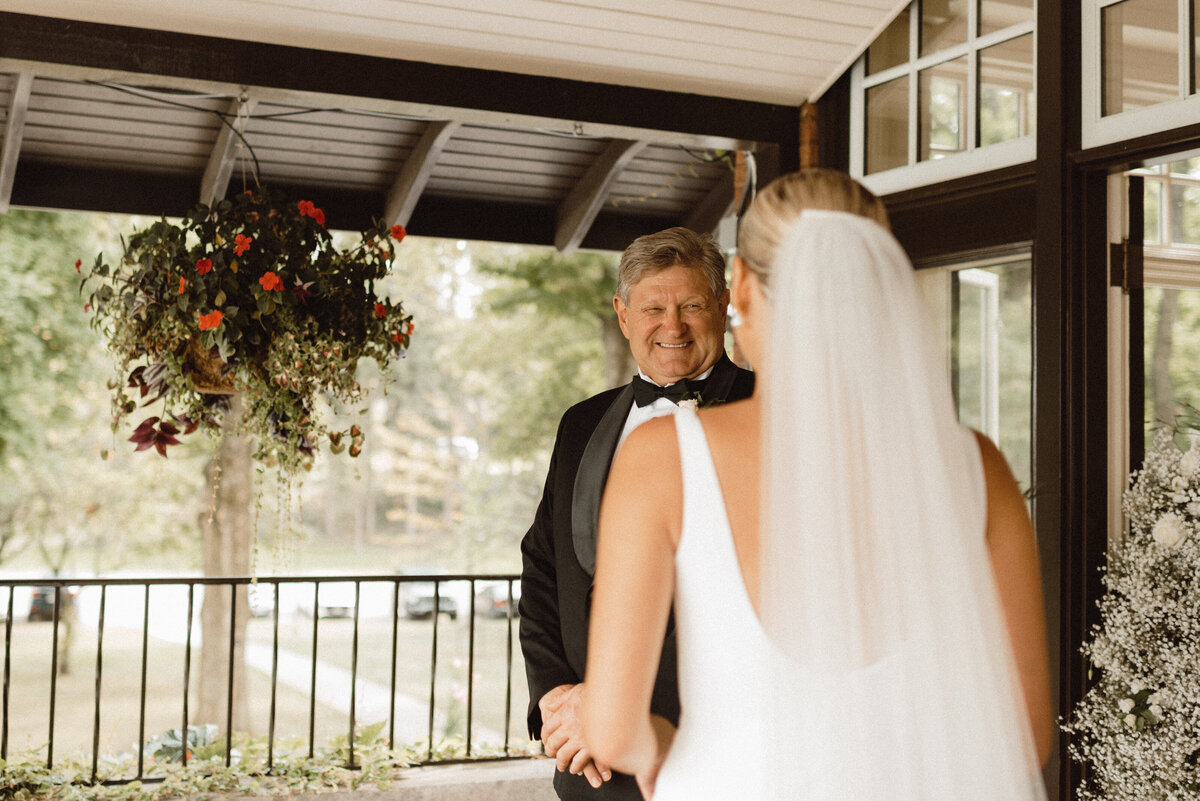 AllieJenningsPhoto-StefJoelWedding-SNEAKPEEKS-36