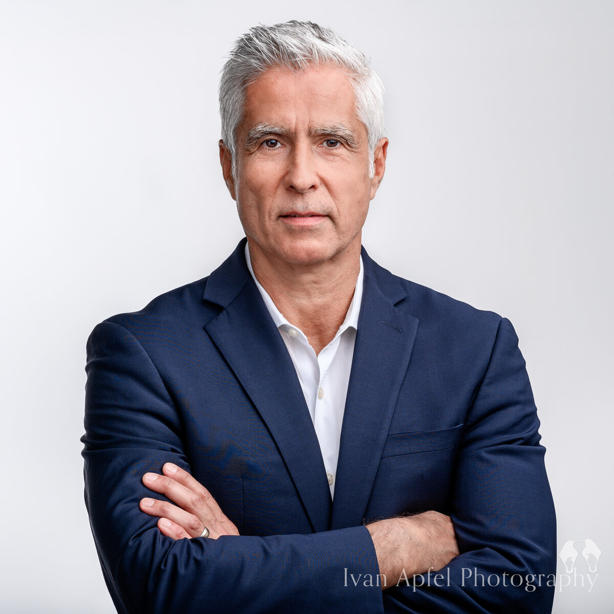 Broward-Ft-Lauderdale-Headshot-Photographer-Media-Exec-Ivan-Apfel-IAP_4684-Edit-Edit-Edit
