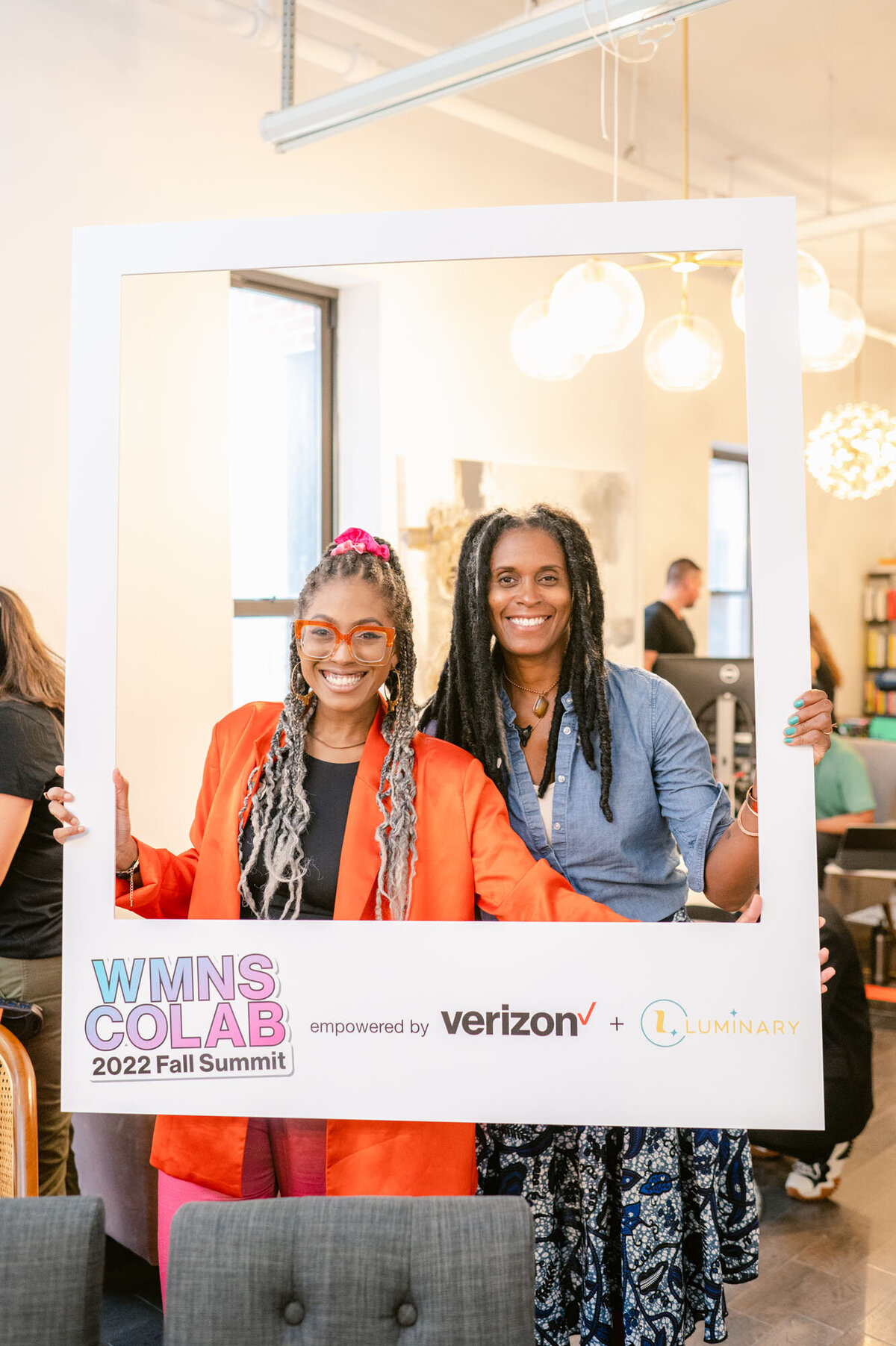 verizon-womens-colab-luminary-nyc-attendees-mingling161